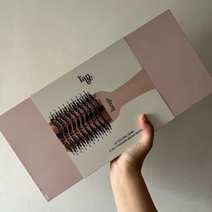 L'Ange LE VOLUME 75MM
2-IN-1 TITANIUM BRUSH DRYER